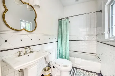 76 S Washington Drive Sarasota FL 34236