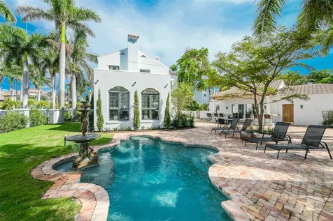 76 S Washington Drive Sarasota FL 34236