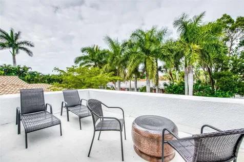 76 S Washington Drive Sarasota FL 34236