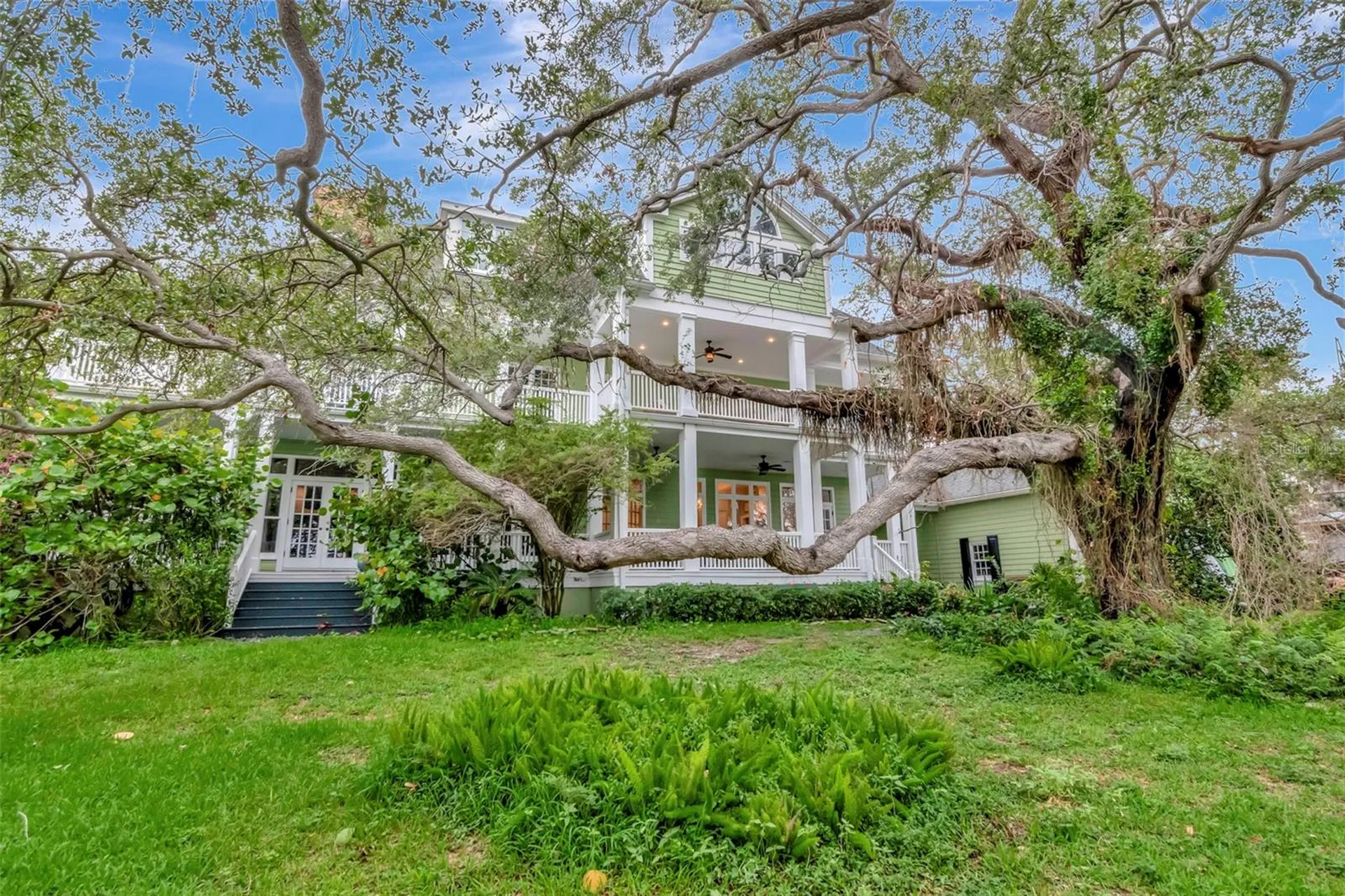6220 Bayshore Boulevard Tampa FL 33611