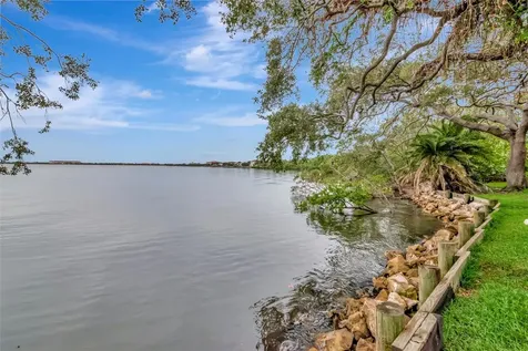 6220 Bayshore Boulevard Tampa FL 33611
