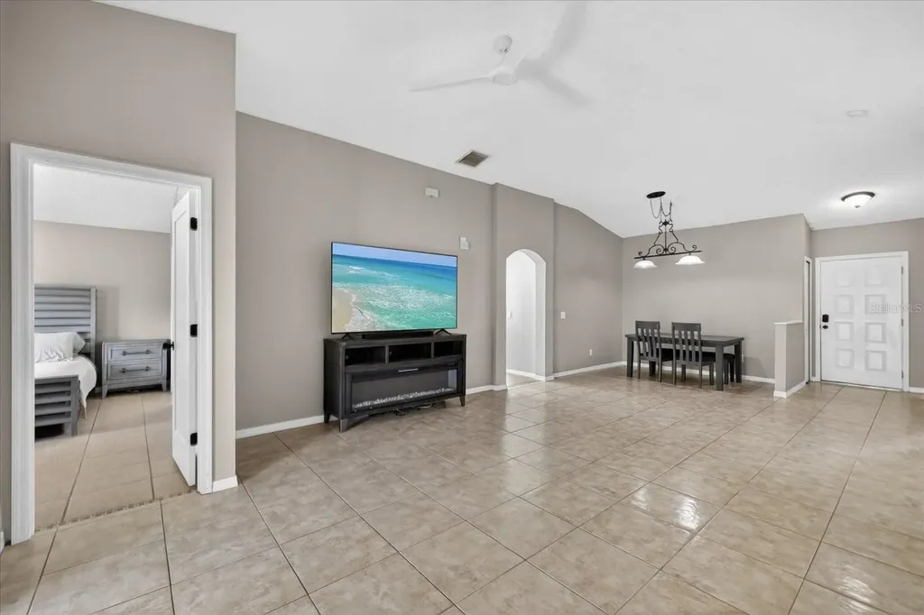 12015 Cedarfield Drive Riverview FL 33579