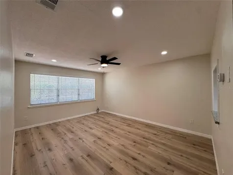 791 Lake Avenue Clermont FL 34711