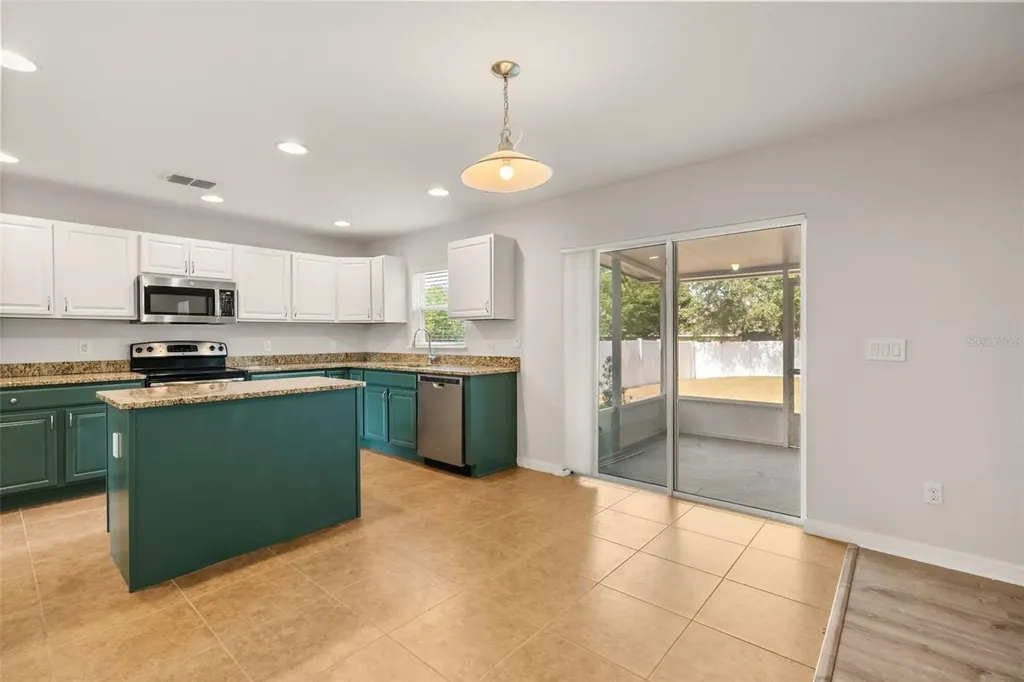 611 Del Pilar Drive Groveland FL 34736