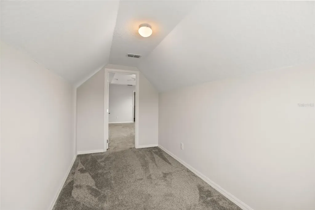 611 Del Pilar Drive Groveland FL 34736