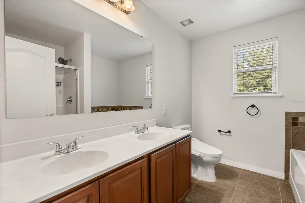 611 Del Pilar Drive Groveland FL 34736