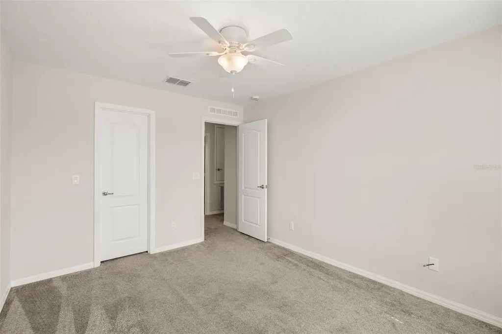 611 Del Pilar Drive Groveland FL 34736
