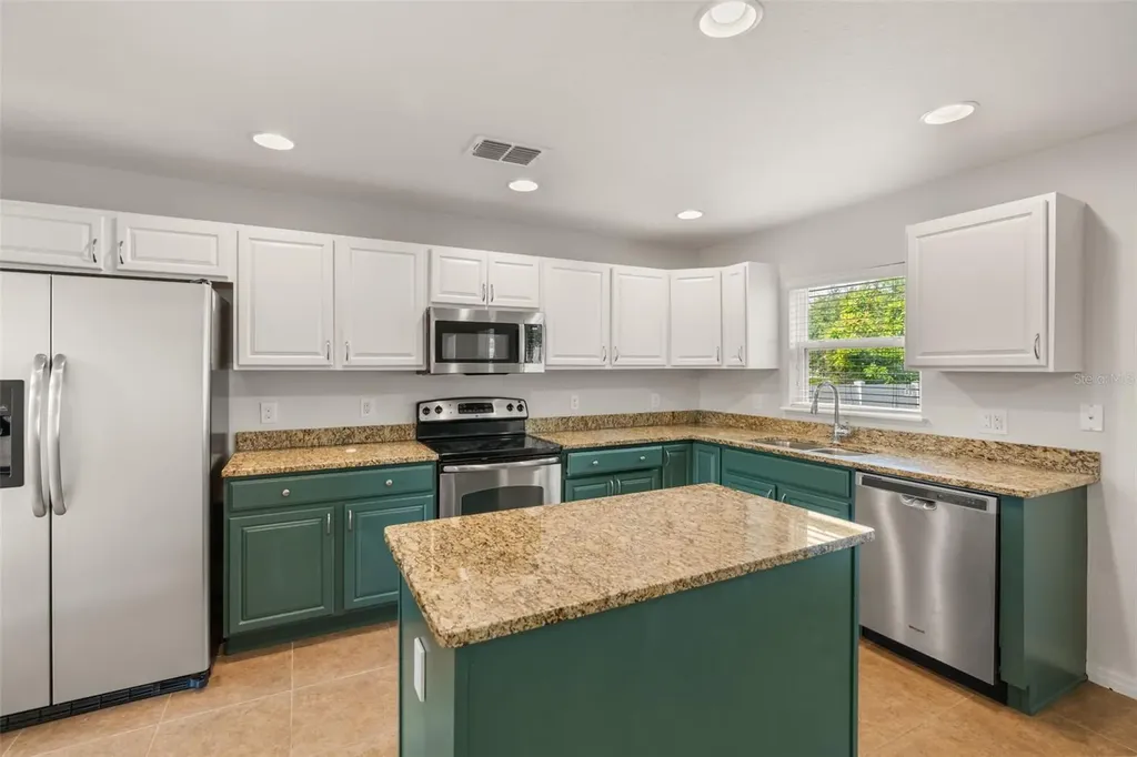 611 Del Pilar Drive Groveland FL 34736