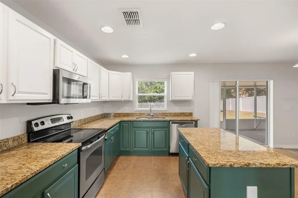 611 Del Pilar Drive Groveland FL 34736