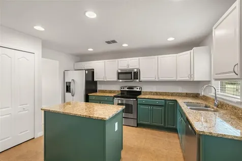 611 Del Pilar Drive Groveland FL 34736