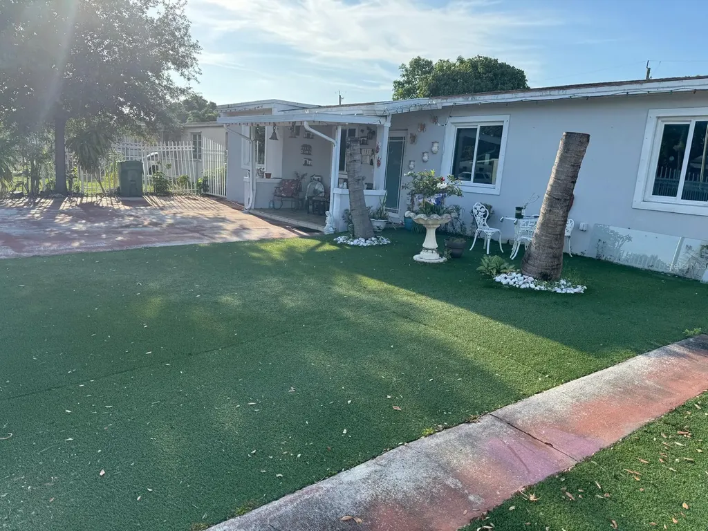 131 E 39th Street Hialeah FL 33013