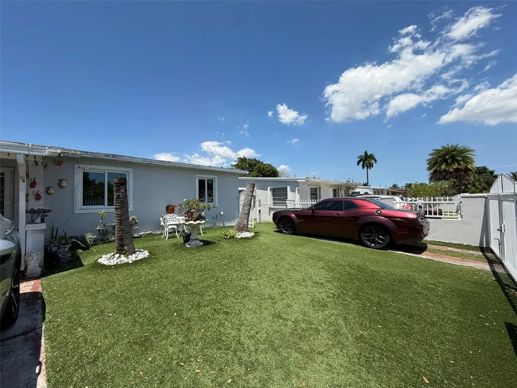 131 E 39th Street Hialeah FL 33013
