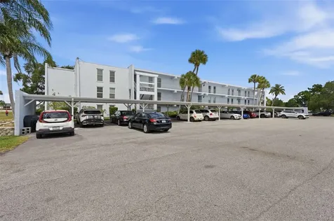 225 Country Club Drive Largo FL 33771