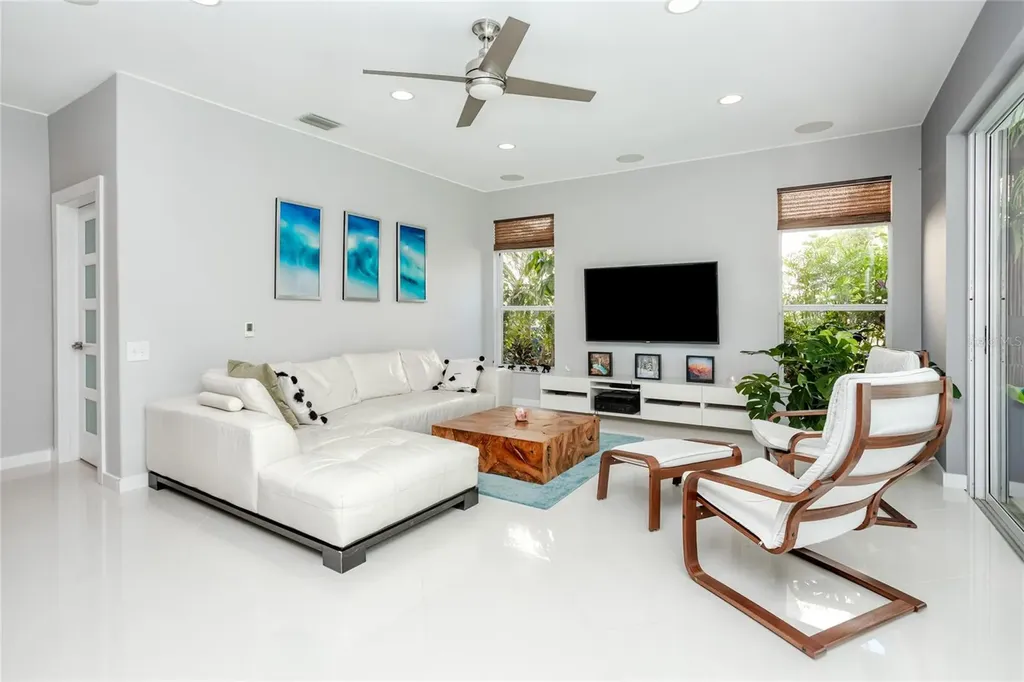 2241 Highland Woods Drive Dunedin FL 34698