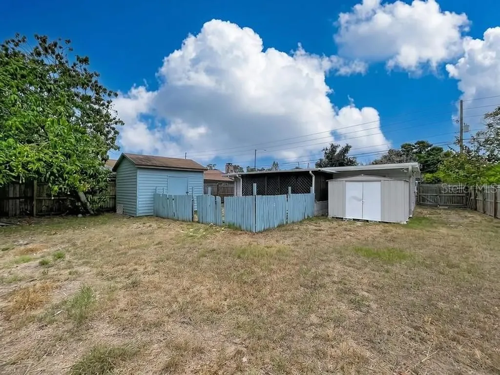 7018 54th Avenue N St Petersburg FL 33709