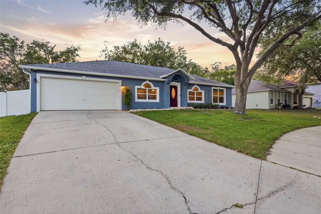 983 Cascades Park Trail Deland FL 32720