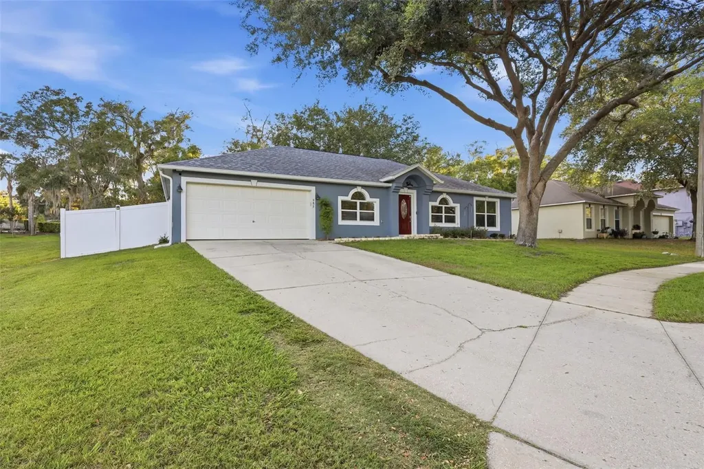983 Cascades Park Trail Deland FL 32720