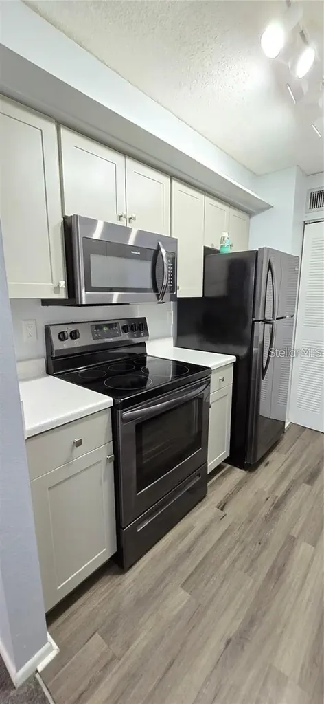 512 Orange Drive Altamonte Springs FL 32701