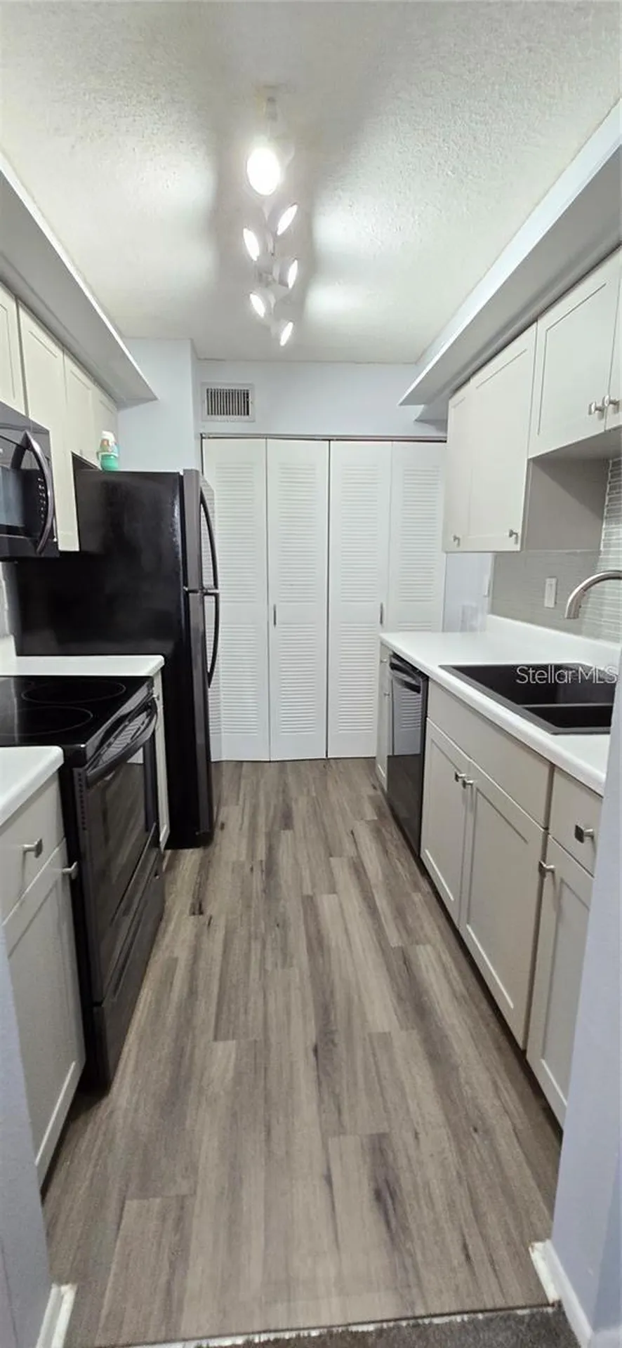 512 Orange Drive Altamonte Springs FL 32701