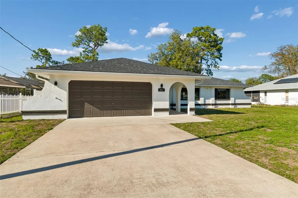 9203 Lavina Lane Spring Hill FL 34608