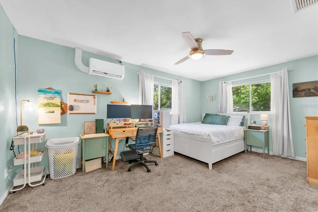 1380 Kennywood Drive Largo FL 33770