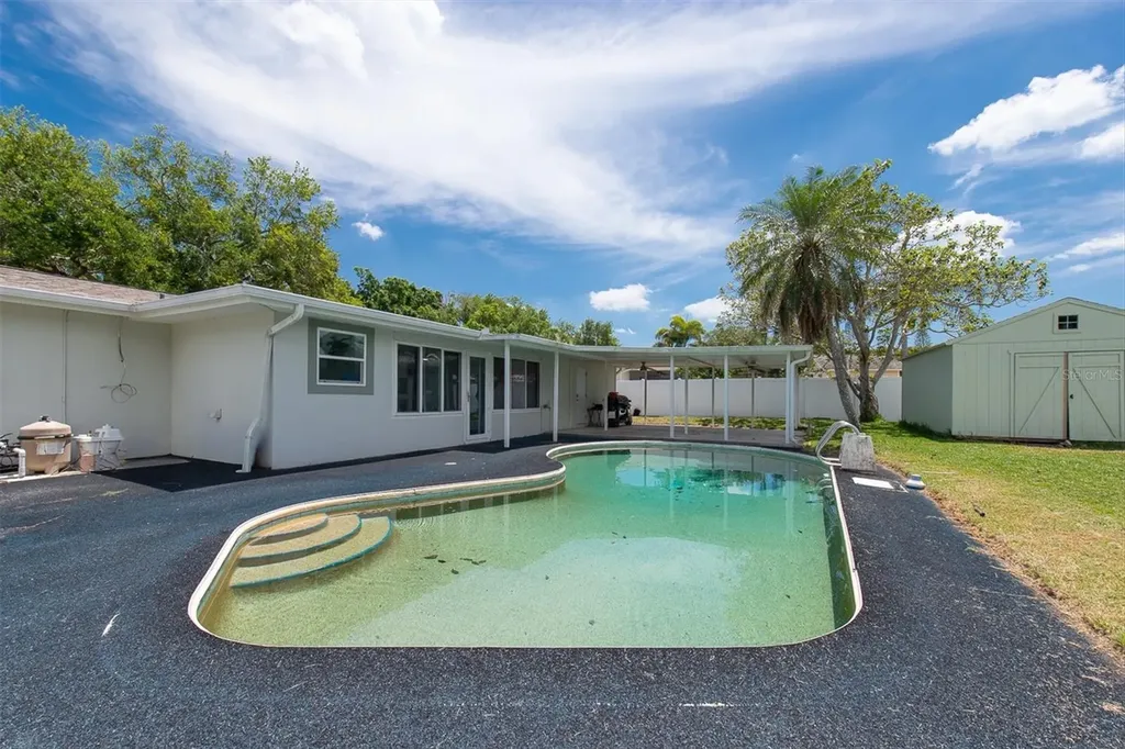 1380 Kennywood Drive Largo FL 33770