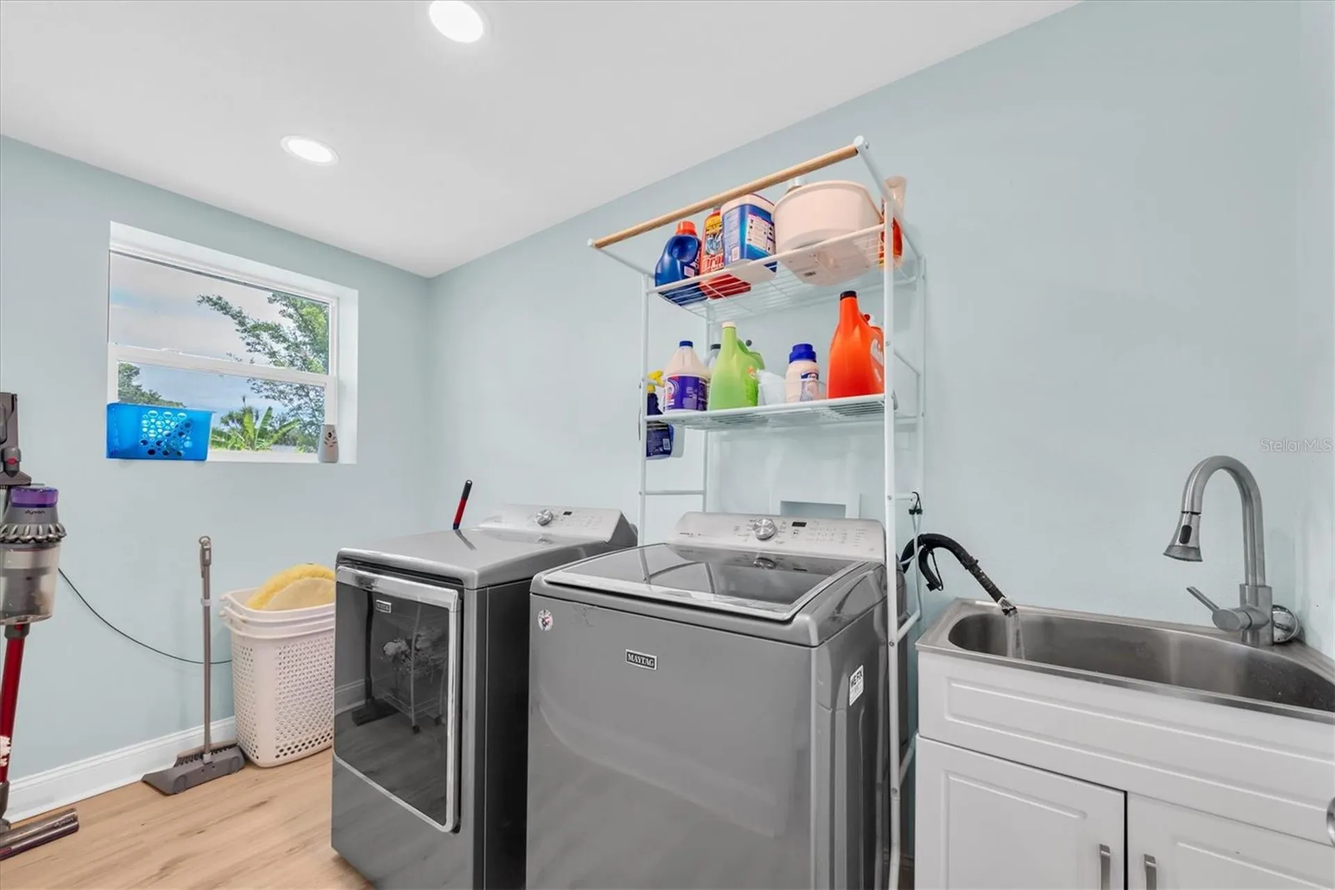 1380 Kennywood Drive Largo FL 33770