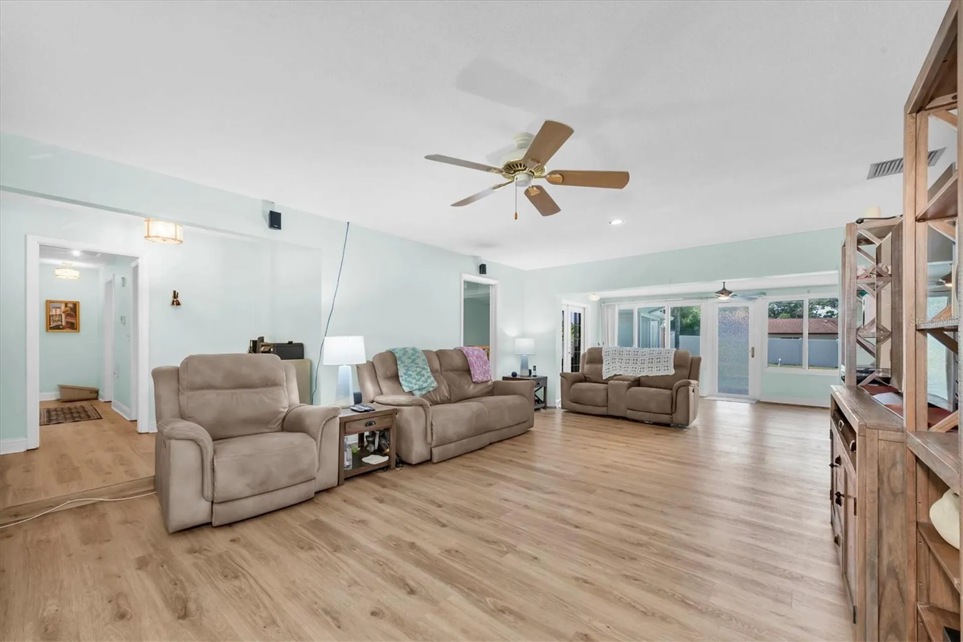 1380 Kennywood Drive Largo FL 33770