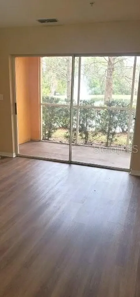 5463 Vineland Road Orlando FL 32811