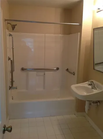 5463 Vineland Road Orlando FL 32811