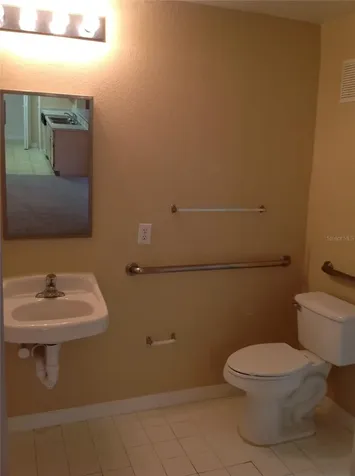 5463 Vineland Road Orlando FL 32811