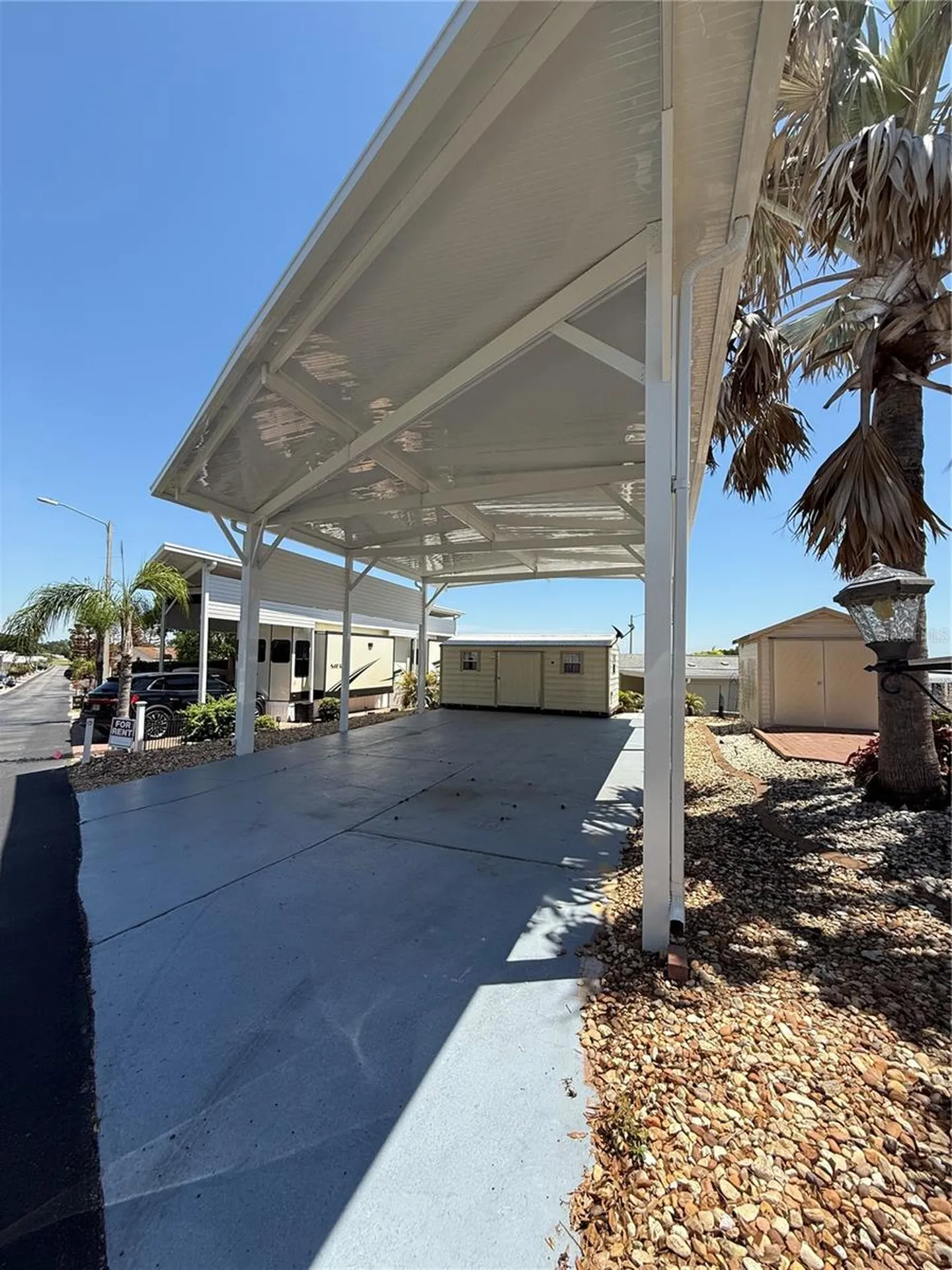 319 Broken Woods Boulevard Davenport FL 33837