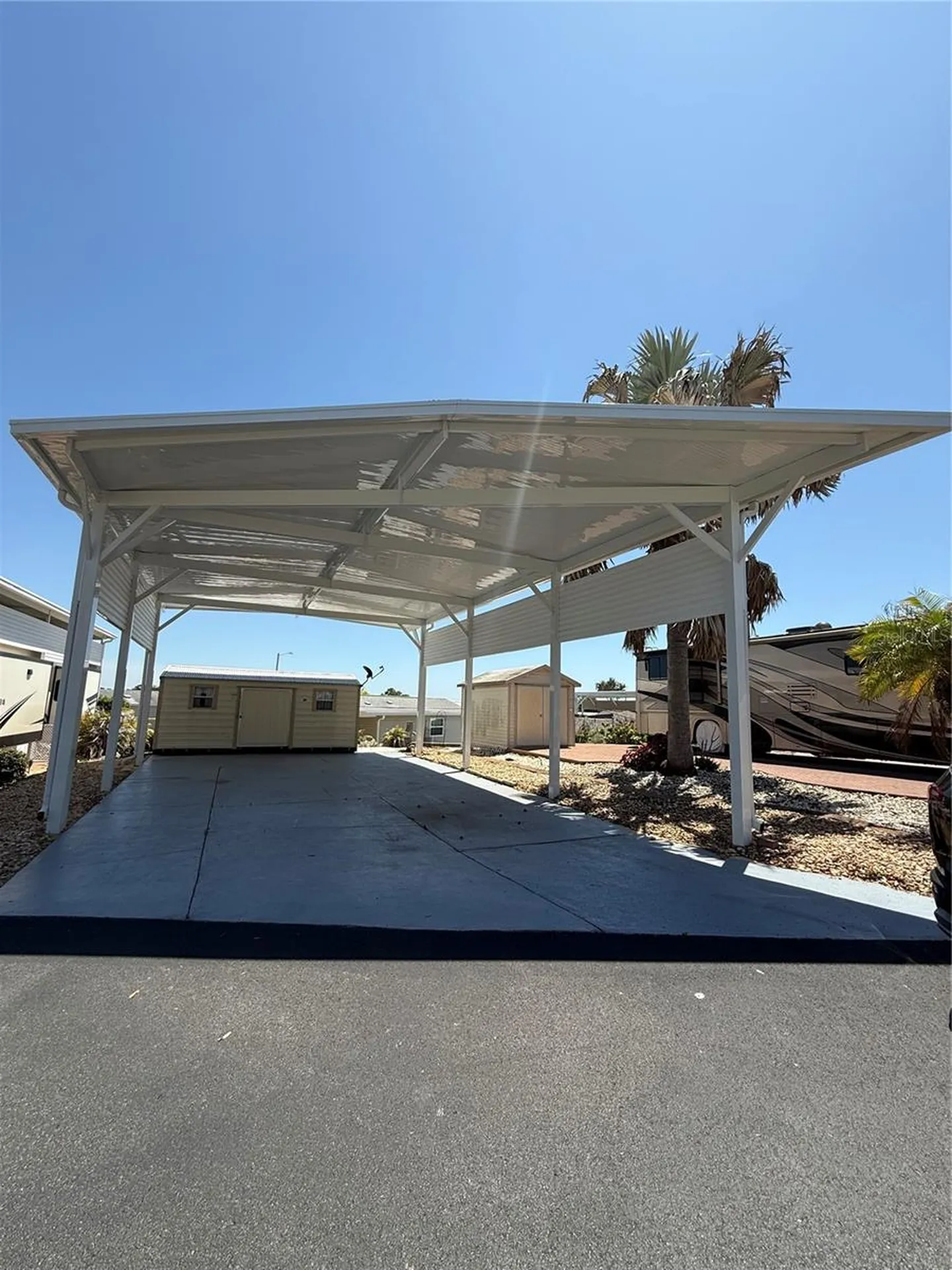 319 Broken Woods Boulevard Davenport FL 33837