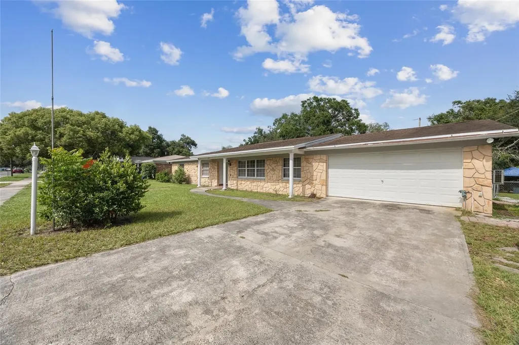 409 Debra Drive Brandon FL 33510
