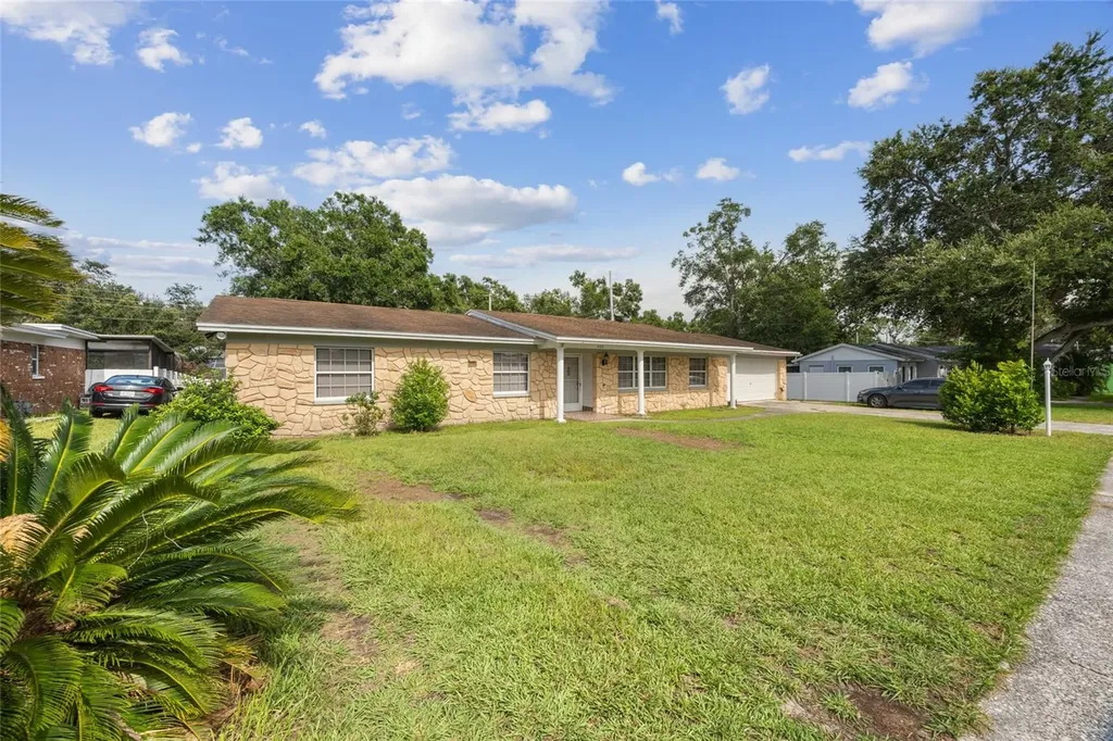 409 Debra Drive Brandon FL 33510