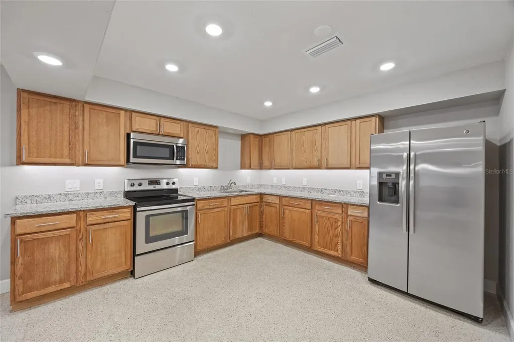 409 Debra Drive Brandon FL 33510