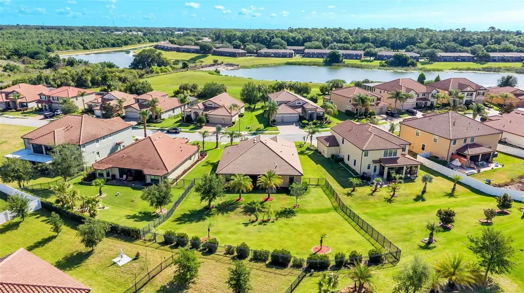 1950 Via Lago Drive Lakeland FL 33810