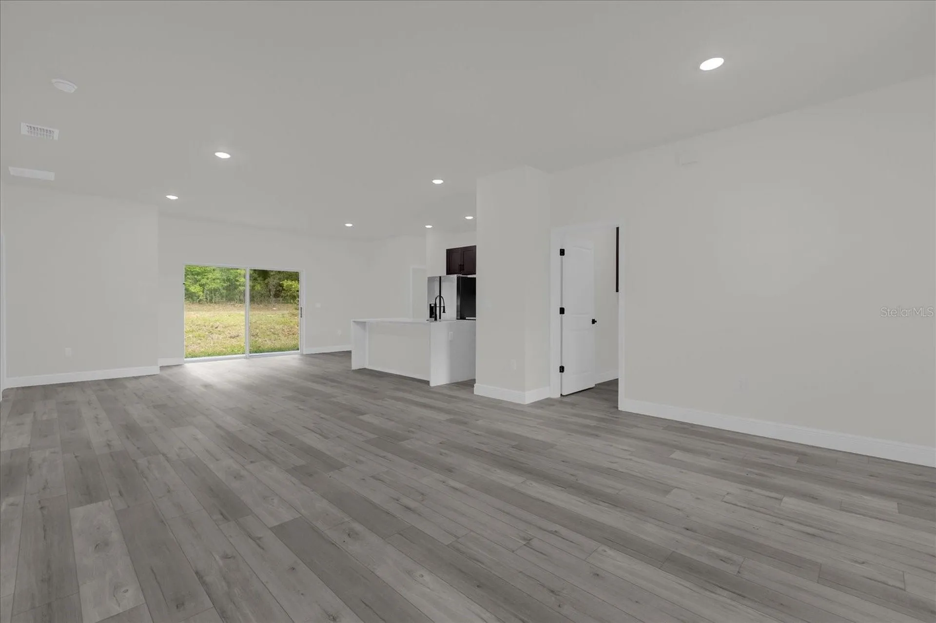1377 W Alexander Drive Citrus Springs FL 34434