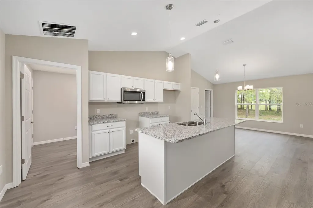 3853 SW Soundview Drive Dunnellon FL 34431