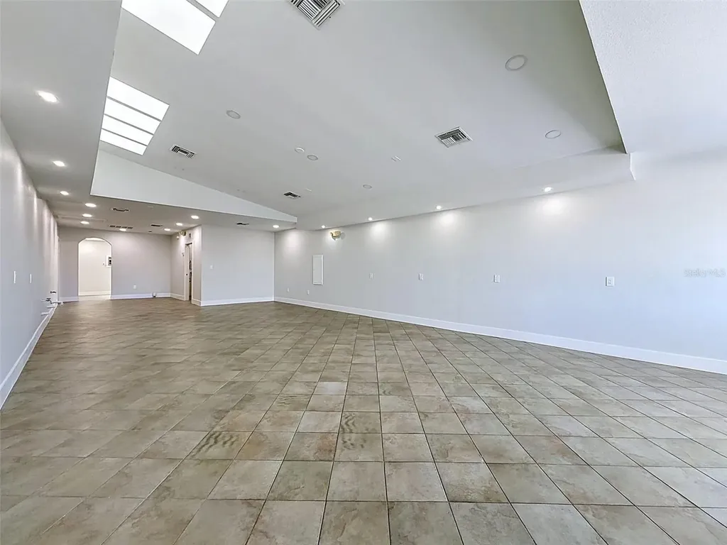 13414 Us Highway 19 Hudson FL 34667