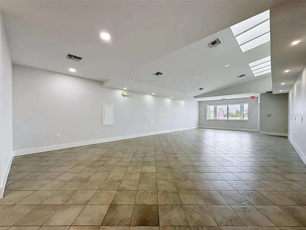 13414 Us Highway 19 Hudson FL 34667
