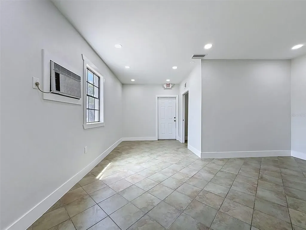 13414 Us Highway 19 Hudson FL 34667