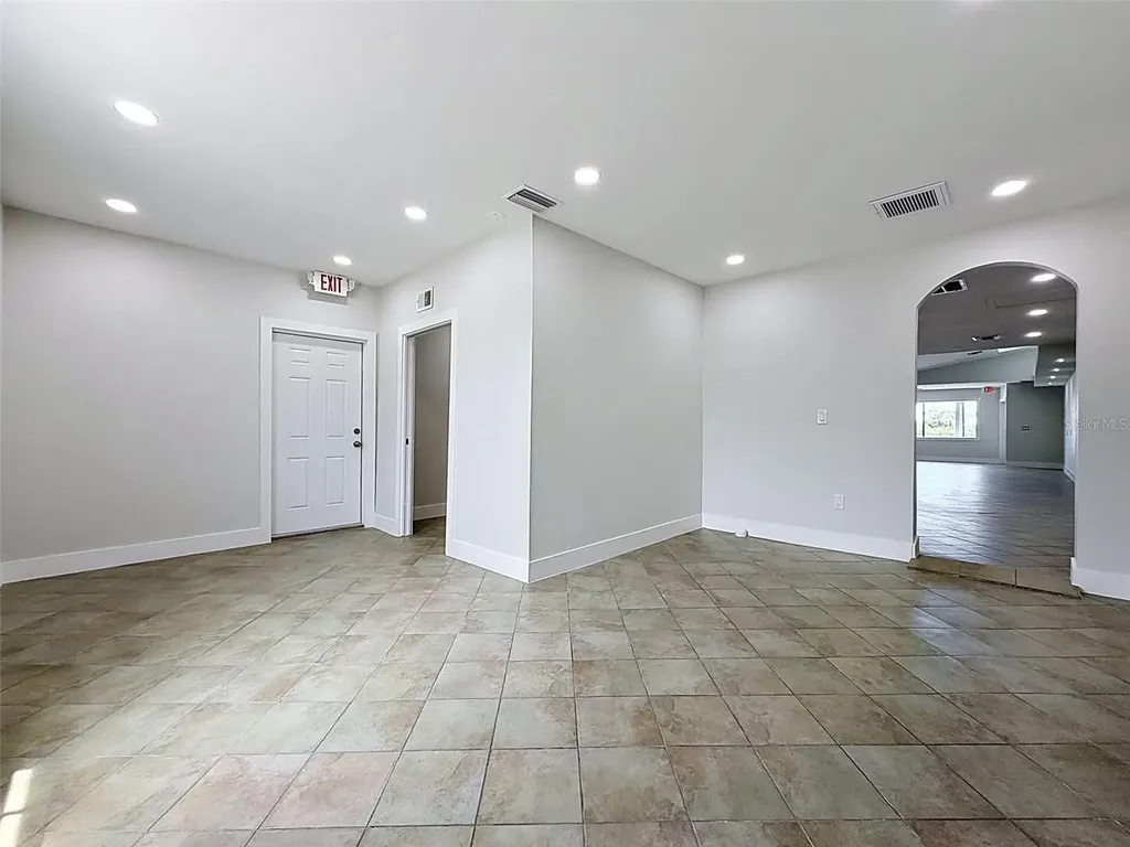 13414 Us Highway 19 Hudson FL 34667