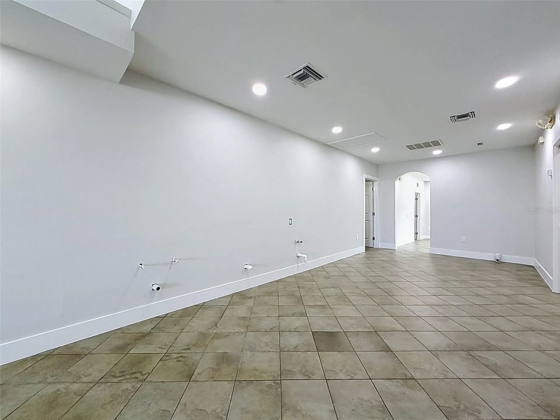13414 Us Highway 19 Hudson FL 34667