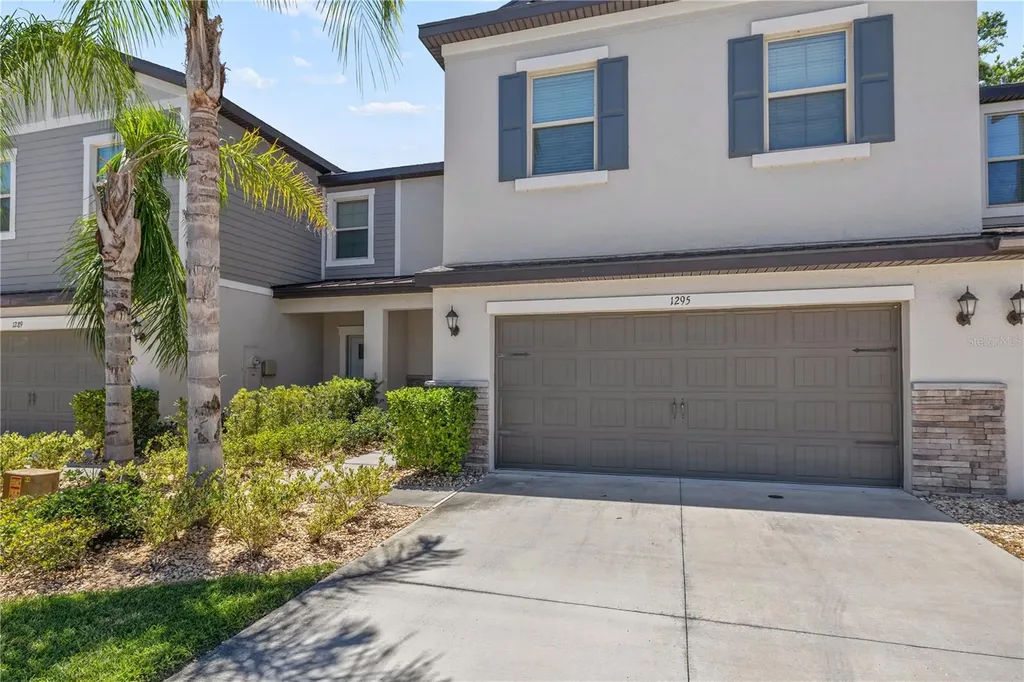 1295 White Fox Run Lutz FL 33549