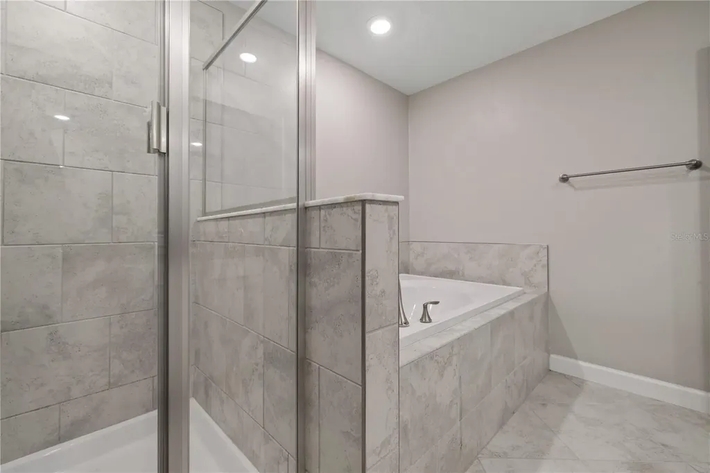 1295 White Fox Run Lutz FL 33549