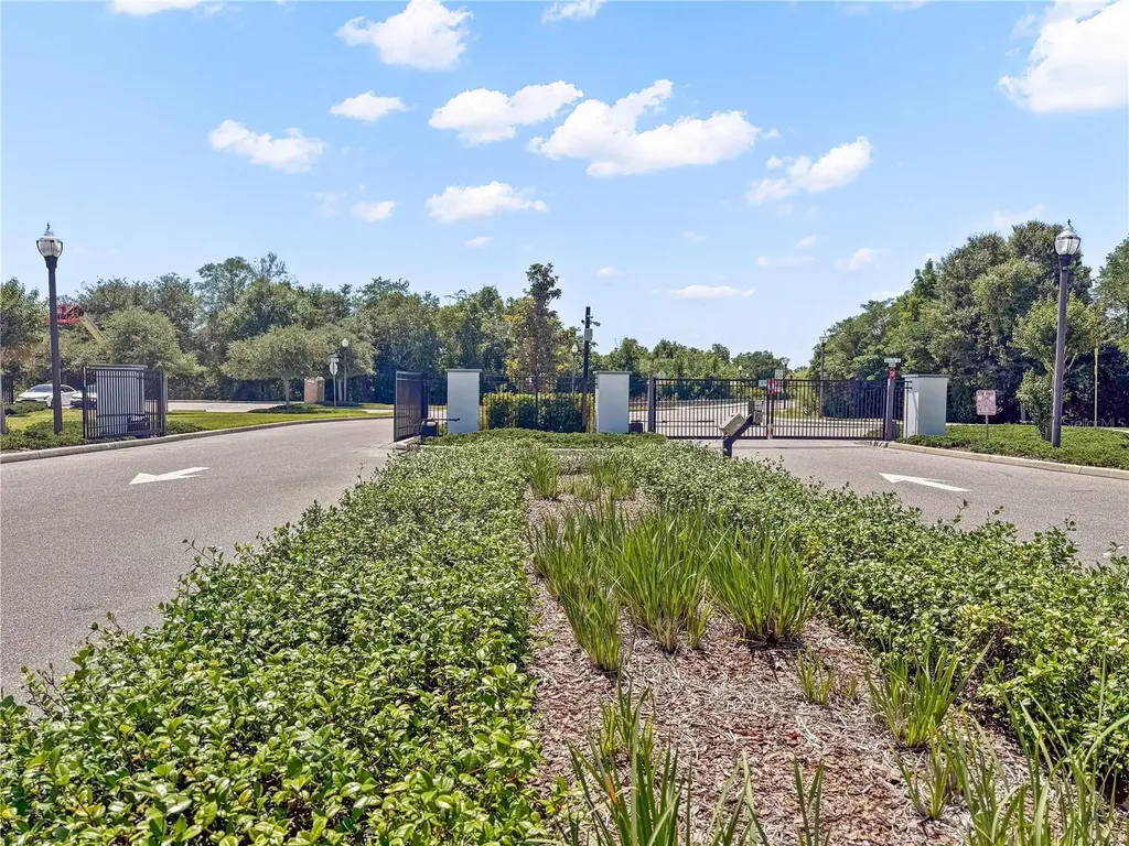 1295 White Fox Run Lutz FL 33549