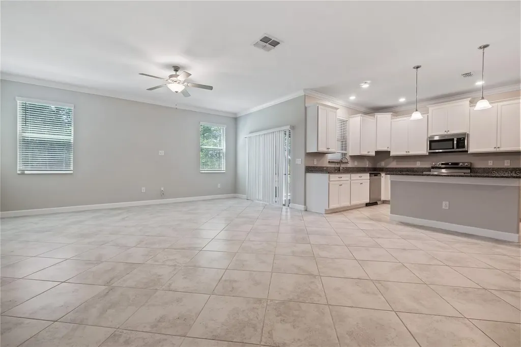 1295 White Fox Run Lutz FL 33549