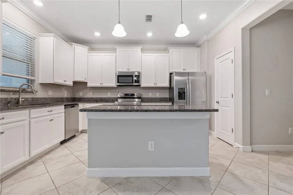 1295 White Fox Run Lutz FL 33549
