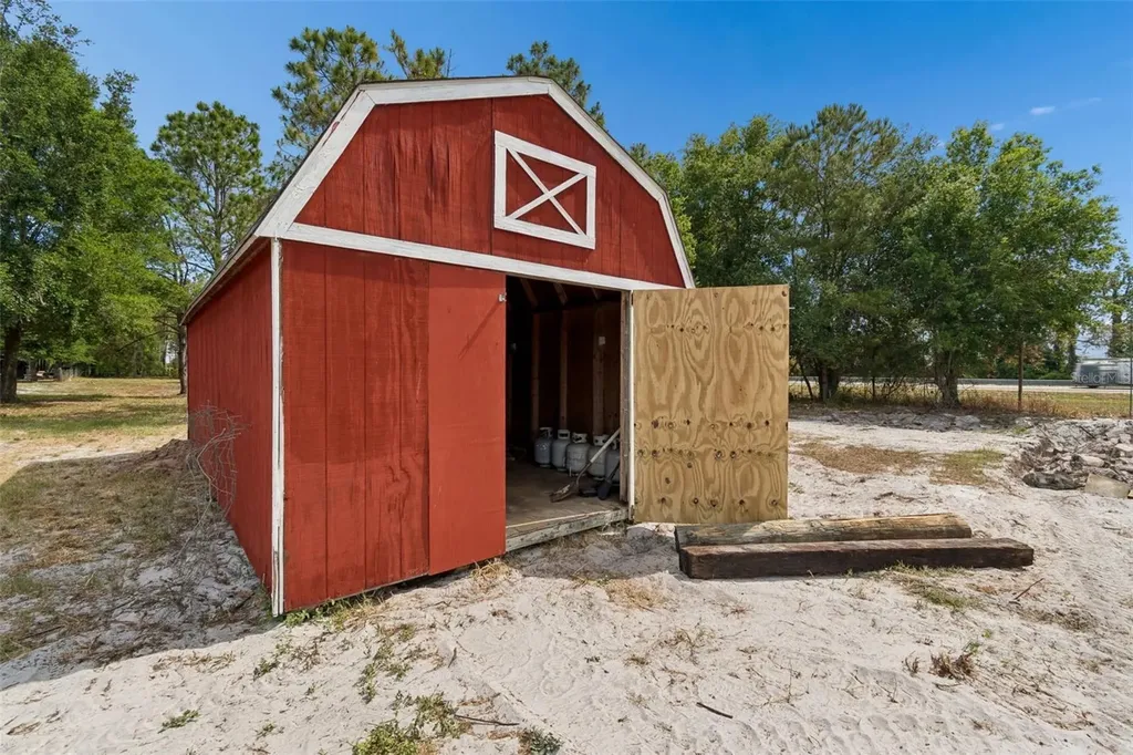 29913 Darby Road Dade City FL 33525